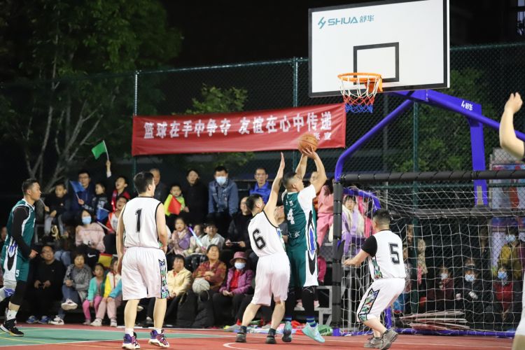 它类似案